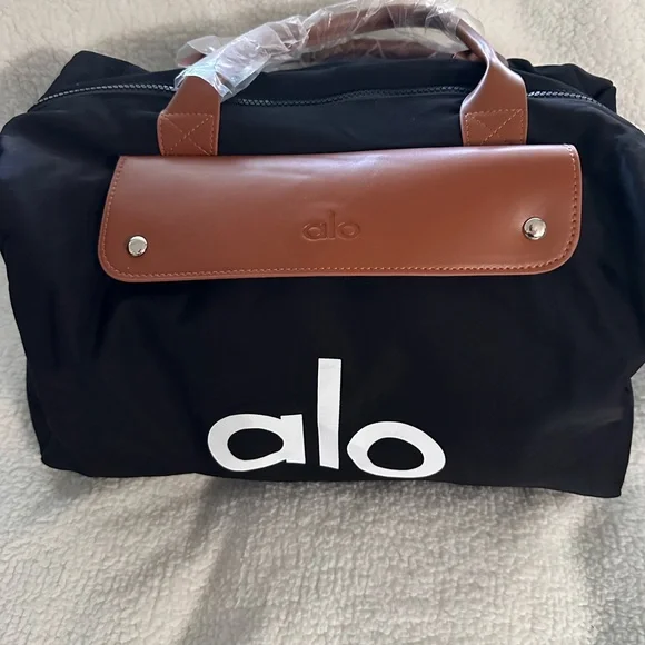 ALO Yoga Black Duffel with Brown Trim - Picture 1 of 11